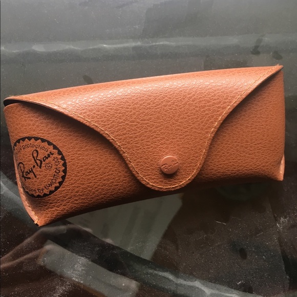❗️Authentic Ray Ban Case - Picture 2 of 4